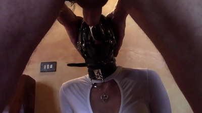 Poshnali Laura, model tanlash, video 2021, bir nechta halqali chuqur tomoq